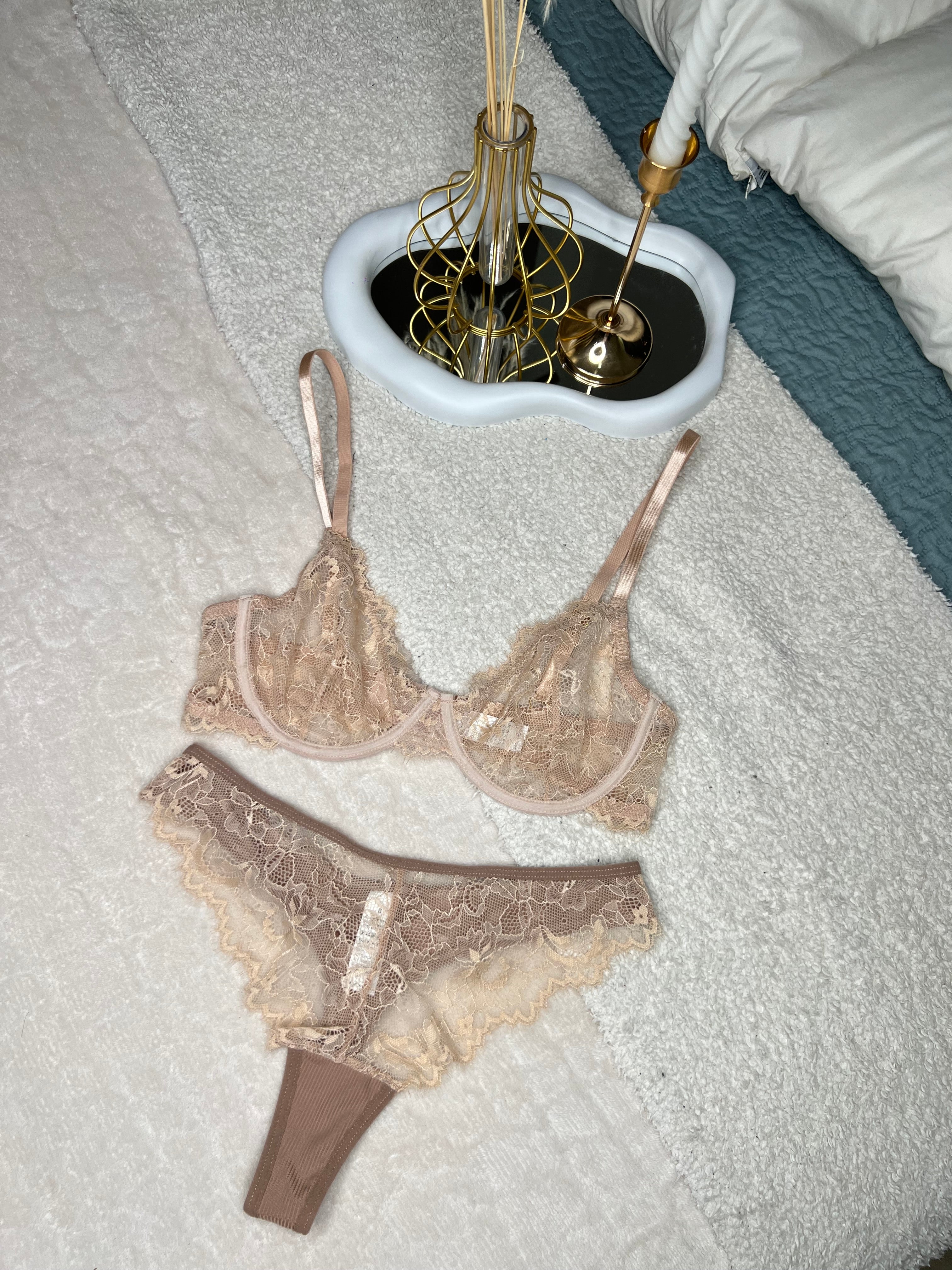 SET SABRINA